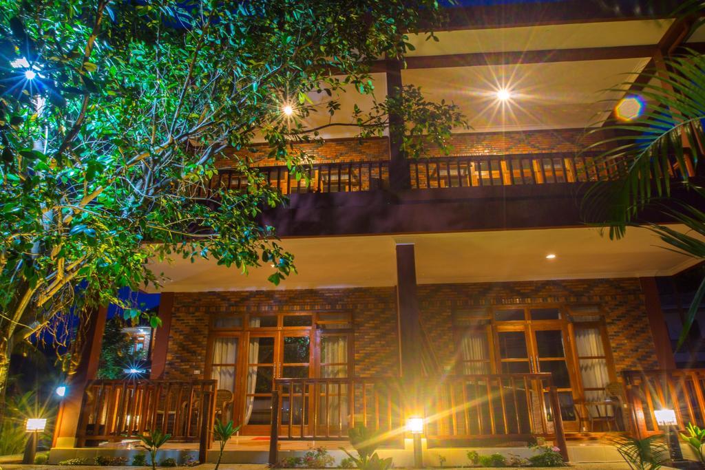 Toba Village Inn Tuktuk Siadong Room photo
